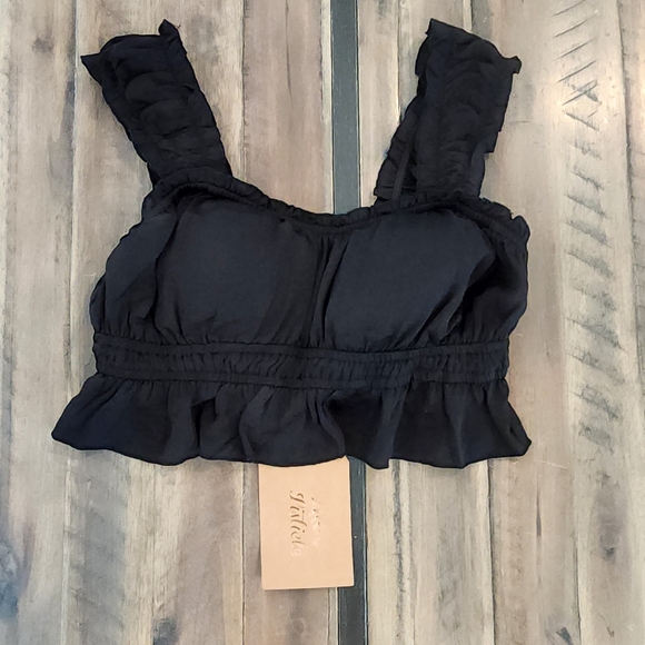 Listicle Tops - Listicle silky crop top